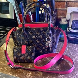 Guess crossbody with wallet